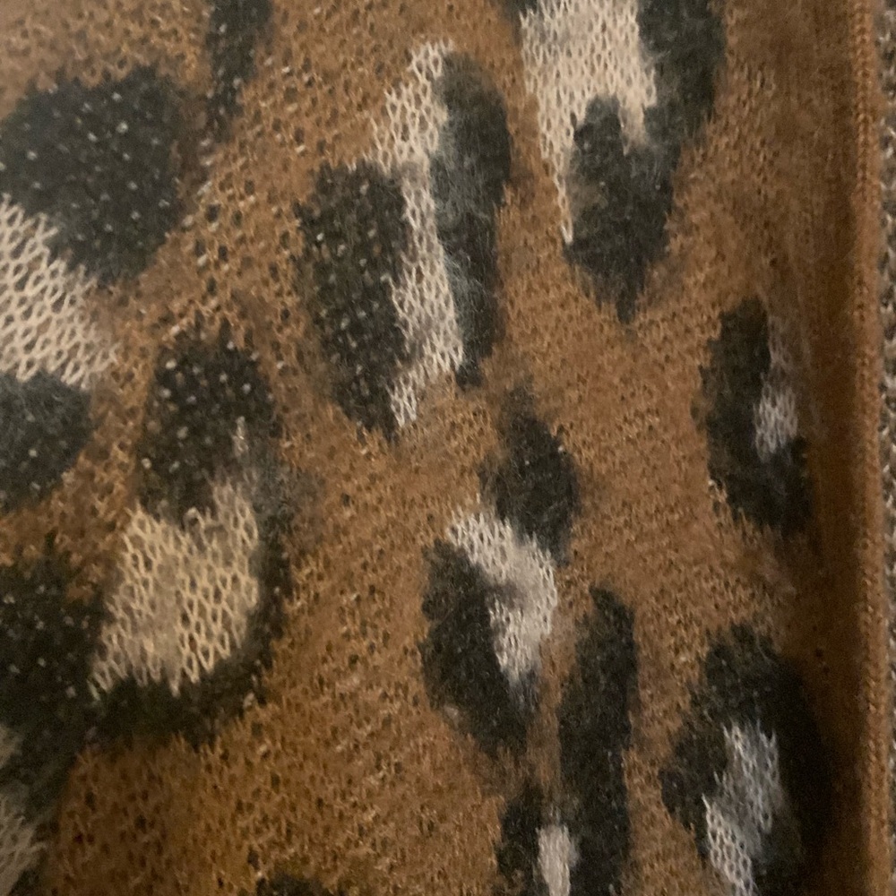 Leopard Cardigan - Picture 2 of 3
